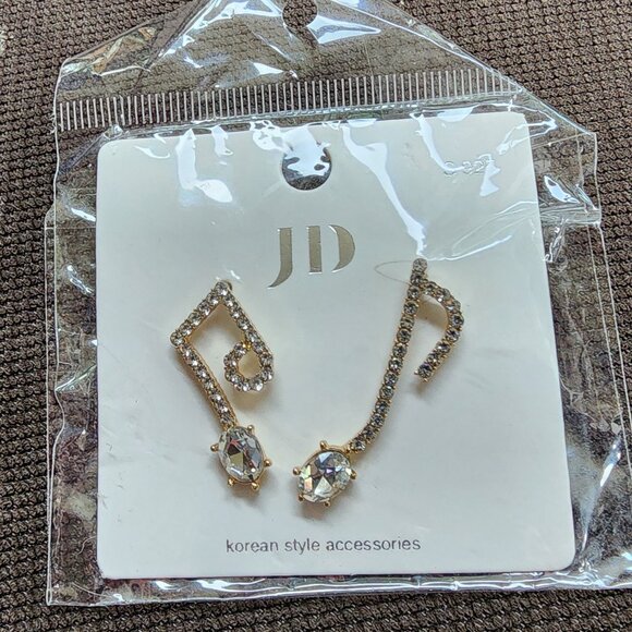 NWT JD Rhinestone Music Note Earrings - Picture 6 of 10
